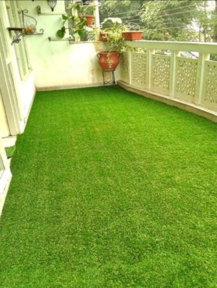 Artificial Grass and Flowers